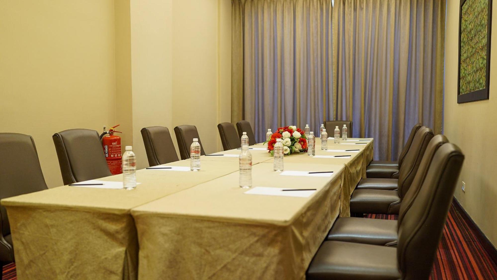 The Guest Hotel & Spa Port Dickson Bagian luar foto