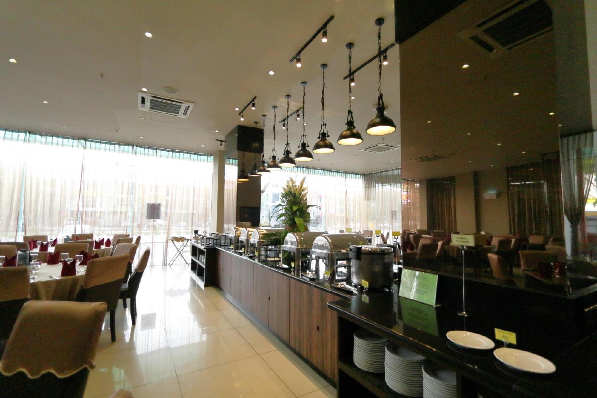 The Guest Hotel & Spa Port Dickson Bagian luar foto