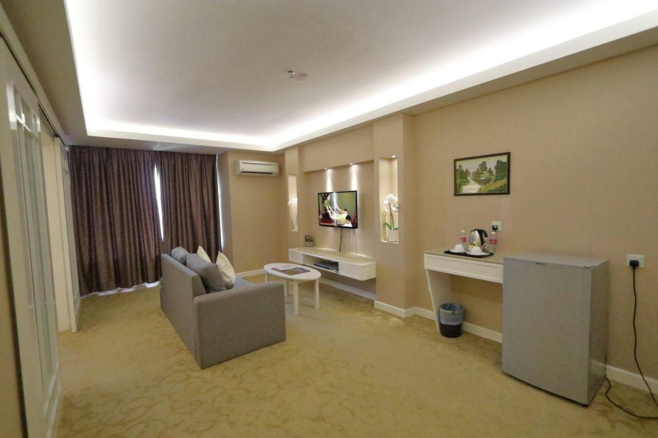 The Guest Hotel & Spa Port Dickson Bagian luar foto