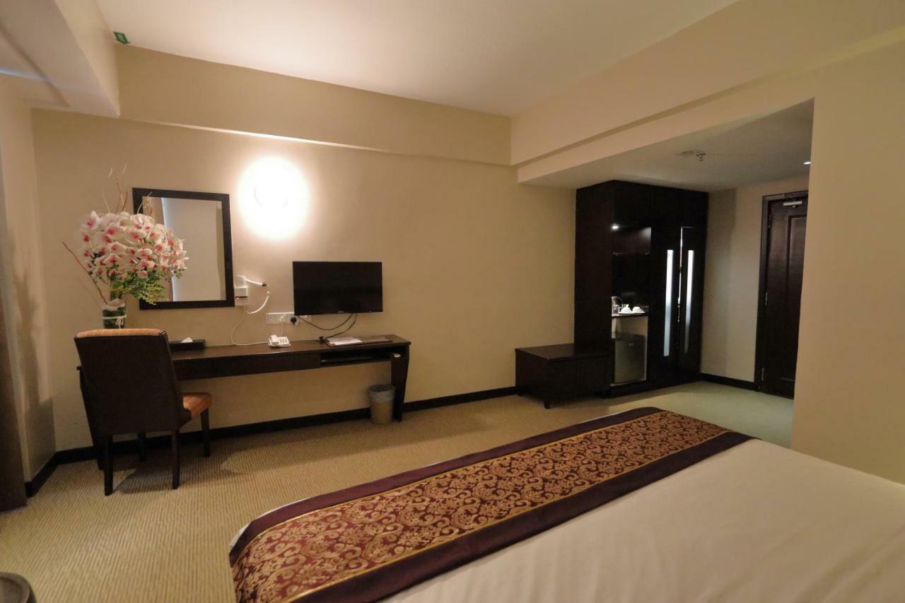 The Guest Hotel & Spa Port Dickson Bagian luar foto
