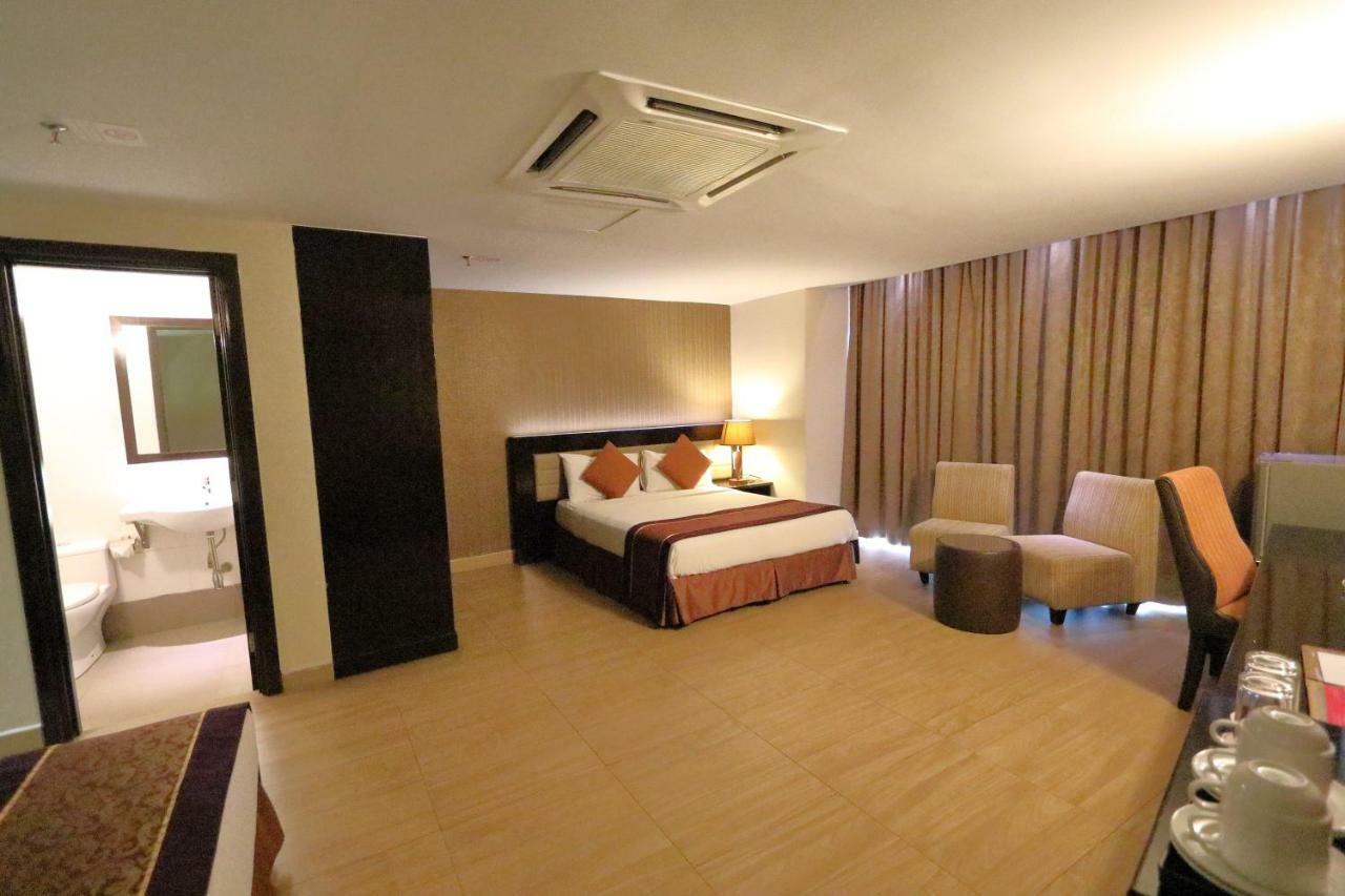 The Guest Hotel & Spa Port Dickson Bagian luar foto